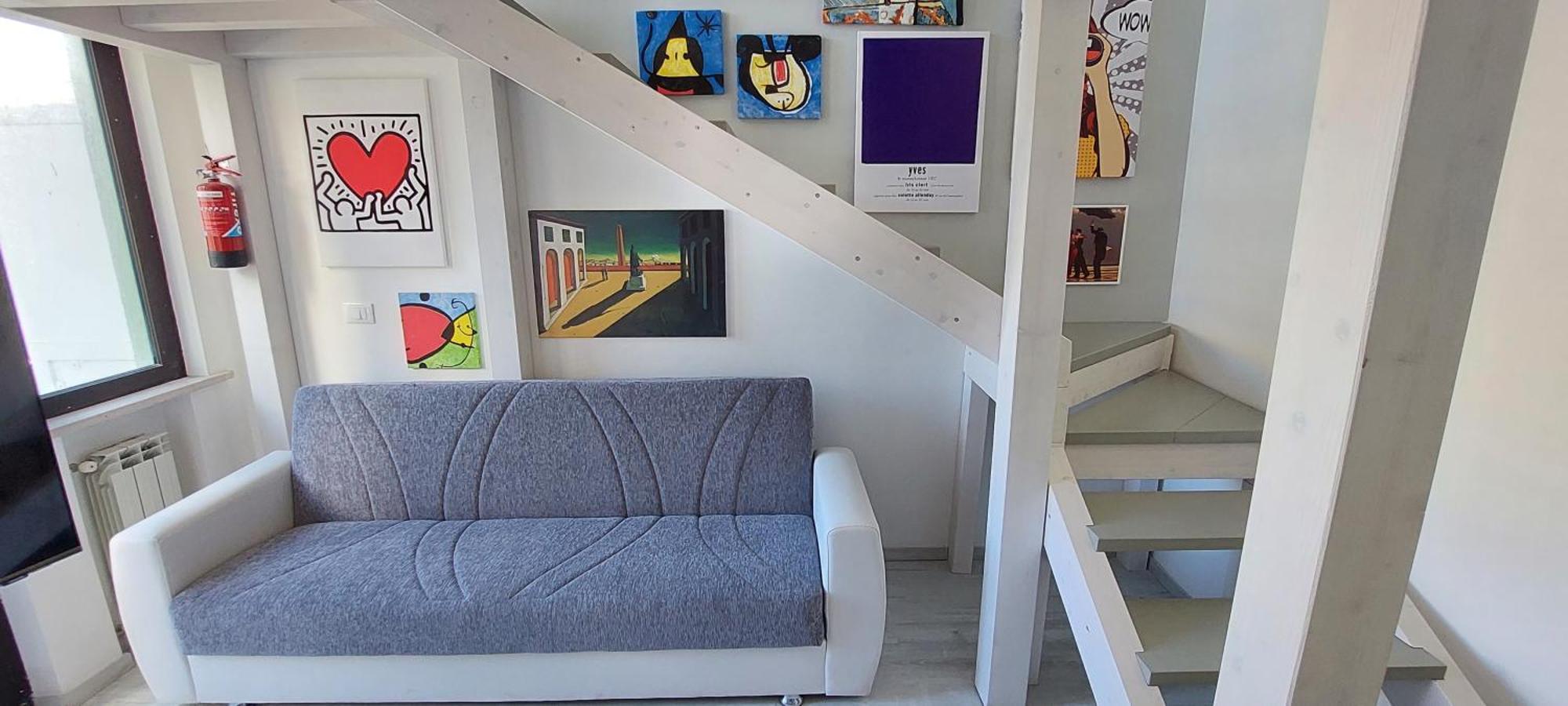 Arthome Apartment