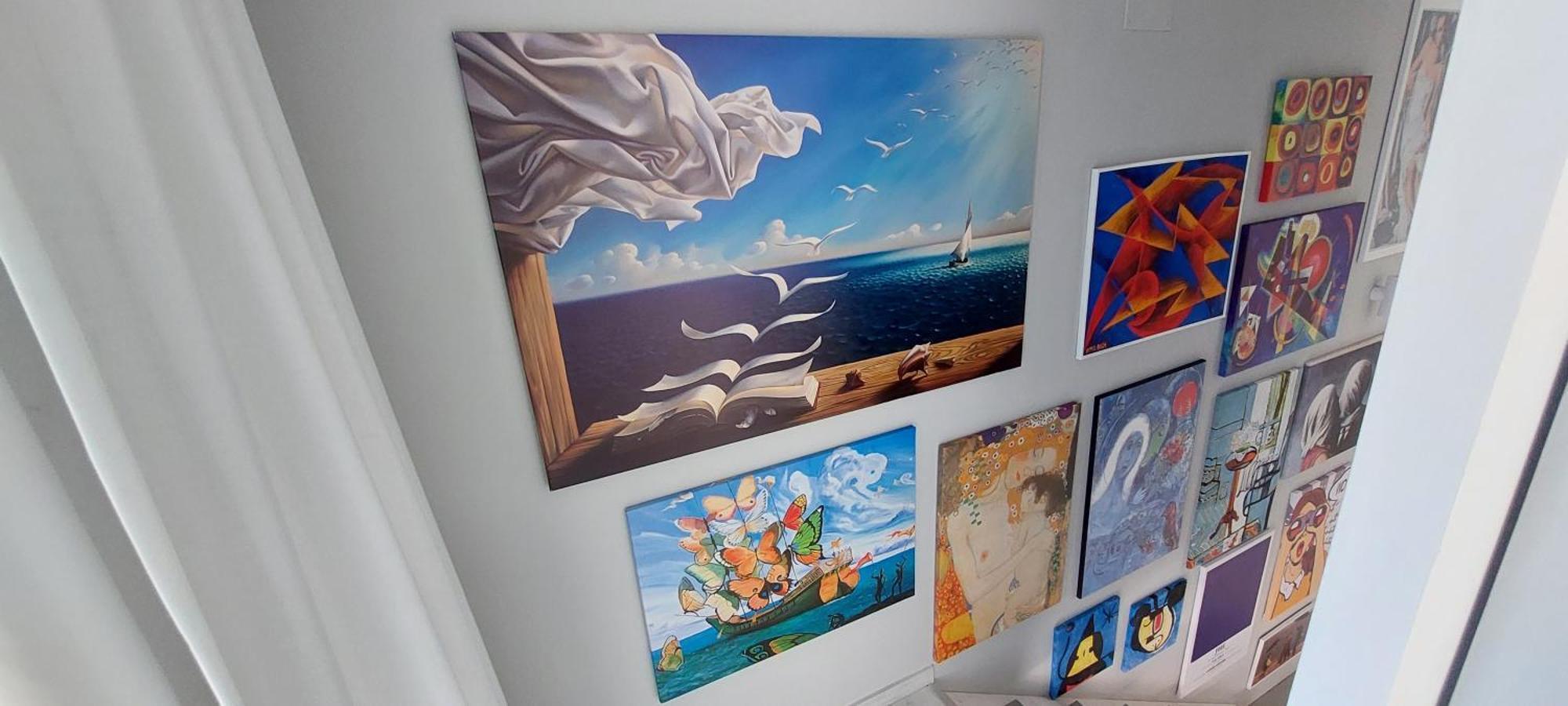 Arthome Apartment *